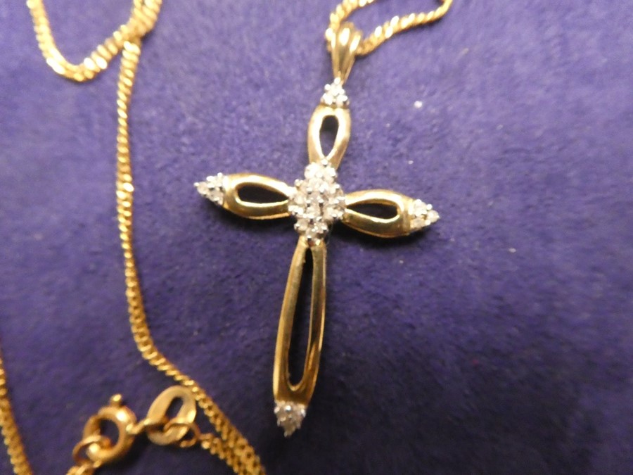 9ct yellow gold cross marked 375 on 9ct yellow gold neck chain, marked 9K, gross weight 4.3g - Image 2 of 2