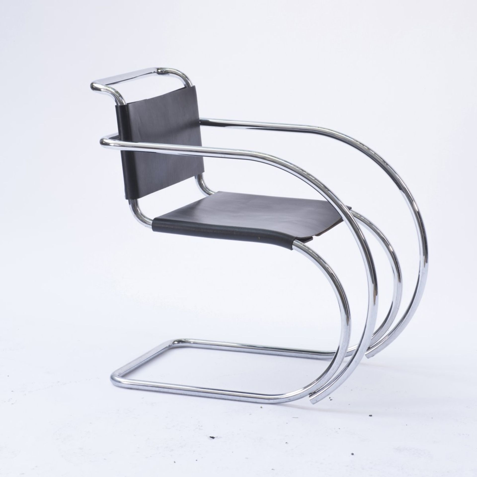 Ludwig Mies van der Rohe, 'MR 20' armchair, 1927 - Bild 2 aus 3