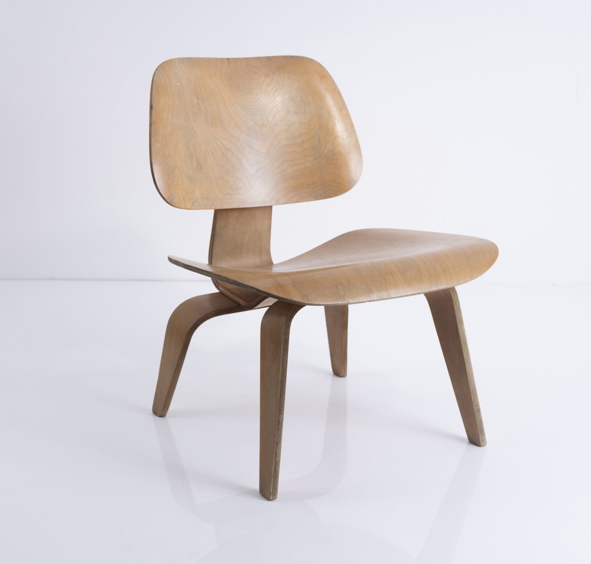 Charles Eames, Early 'LCW', 1945/46 - Image 6 of 11