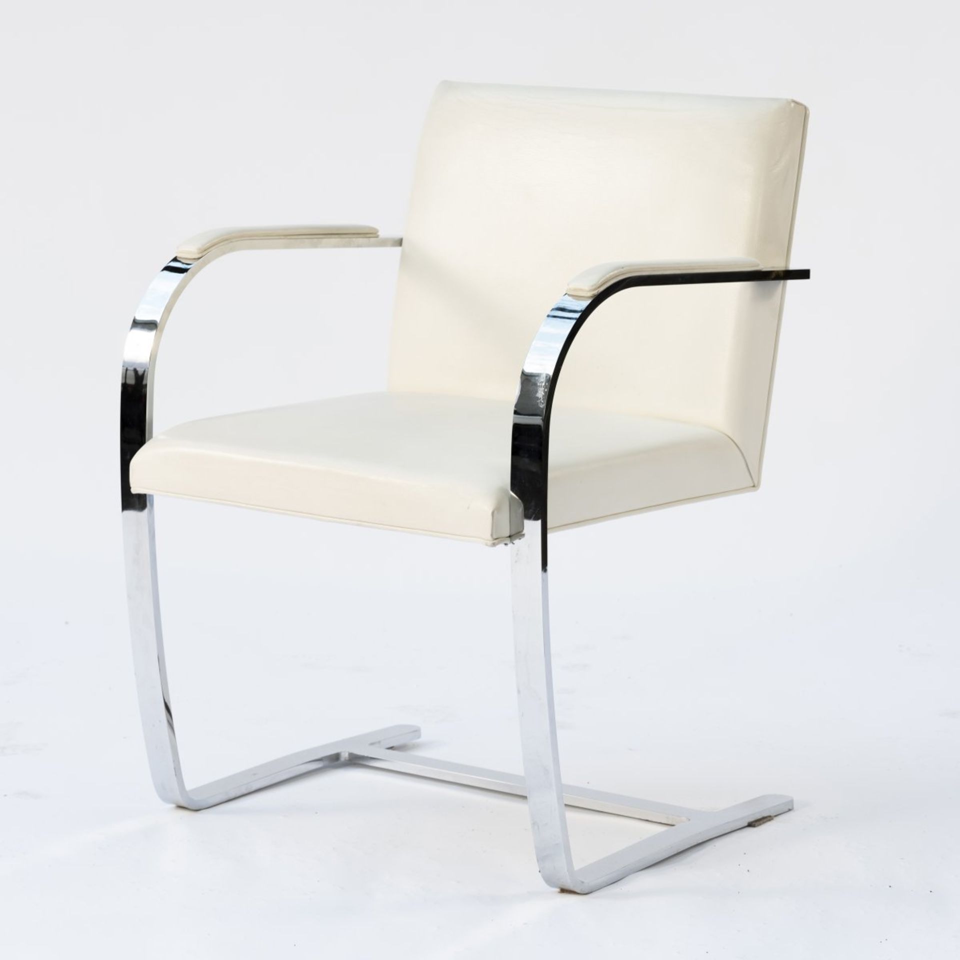 Ludwig Mies van der Rohe, 4 'Brno' armchairs, 1929/30 - Bild 2 aus 5