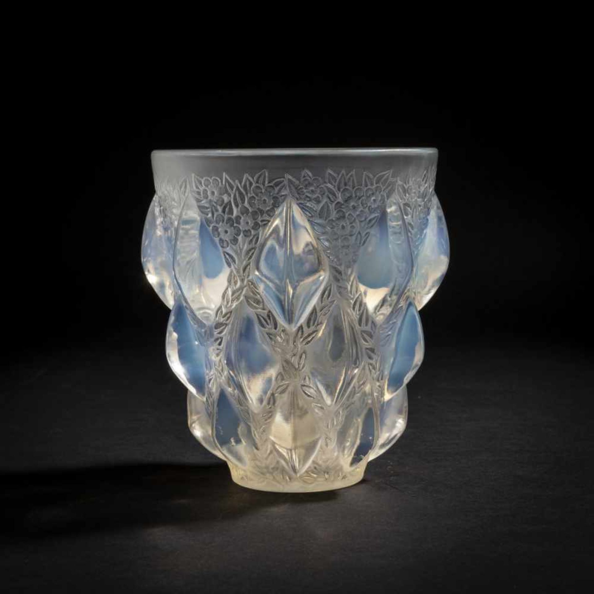 René Lalique, 'Rampillon' vase, 1927'Rampillon' vase, 1927H. 12,7 cm. Clear, moulded glass,