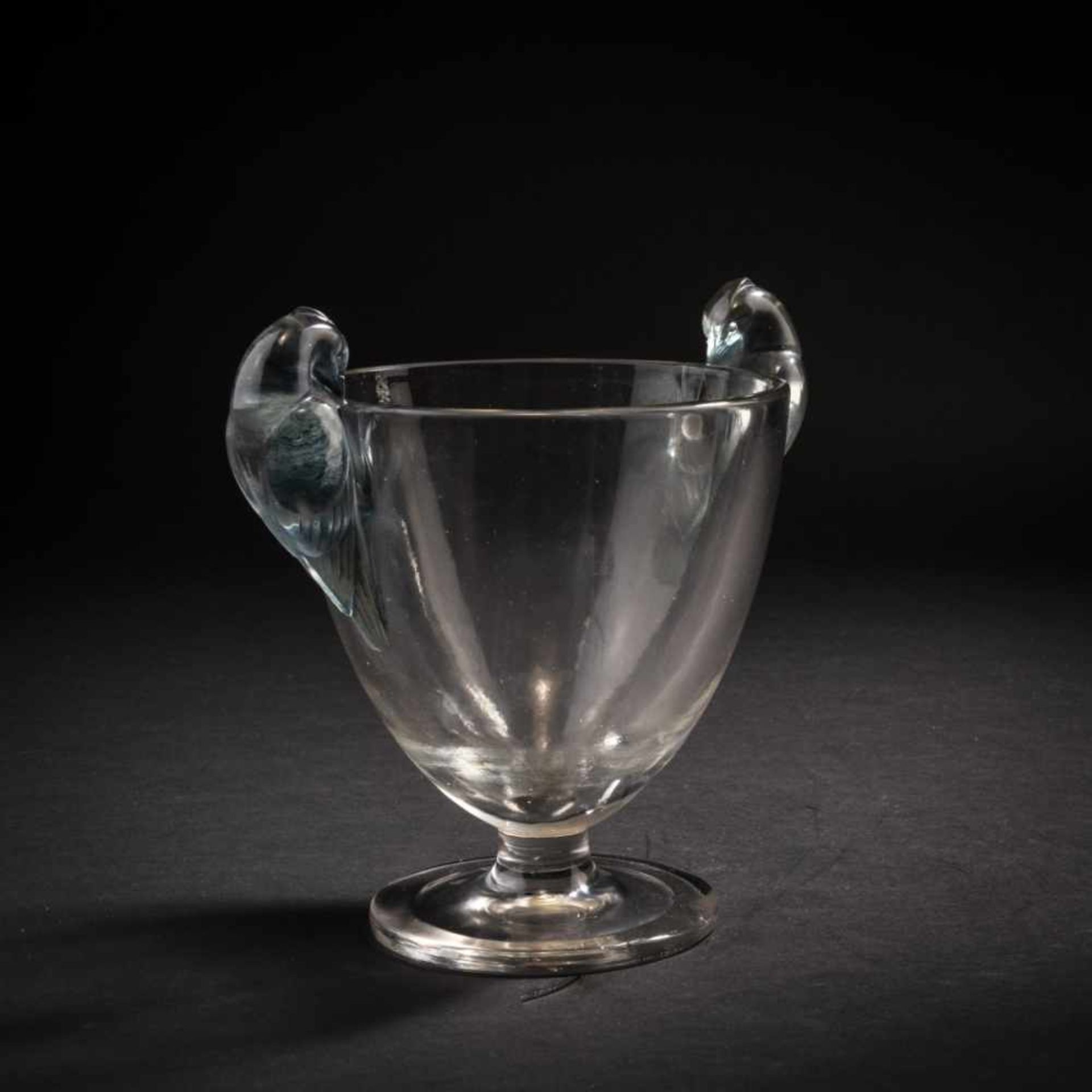 René Lalique, 'Ornis' vase, 1926'Ornis' vase, 1926H. 16.3 cm. Clear, mould-blown glass, partially - Image 2 of 6