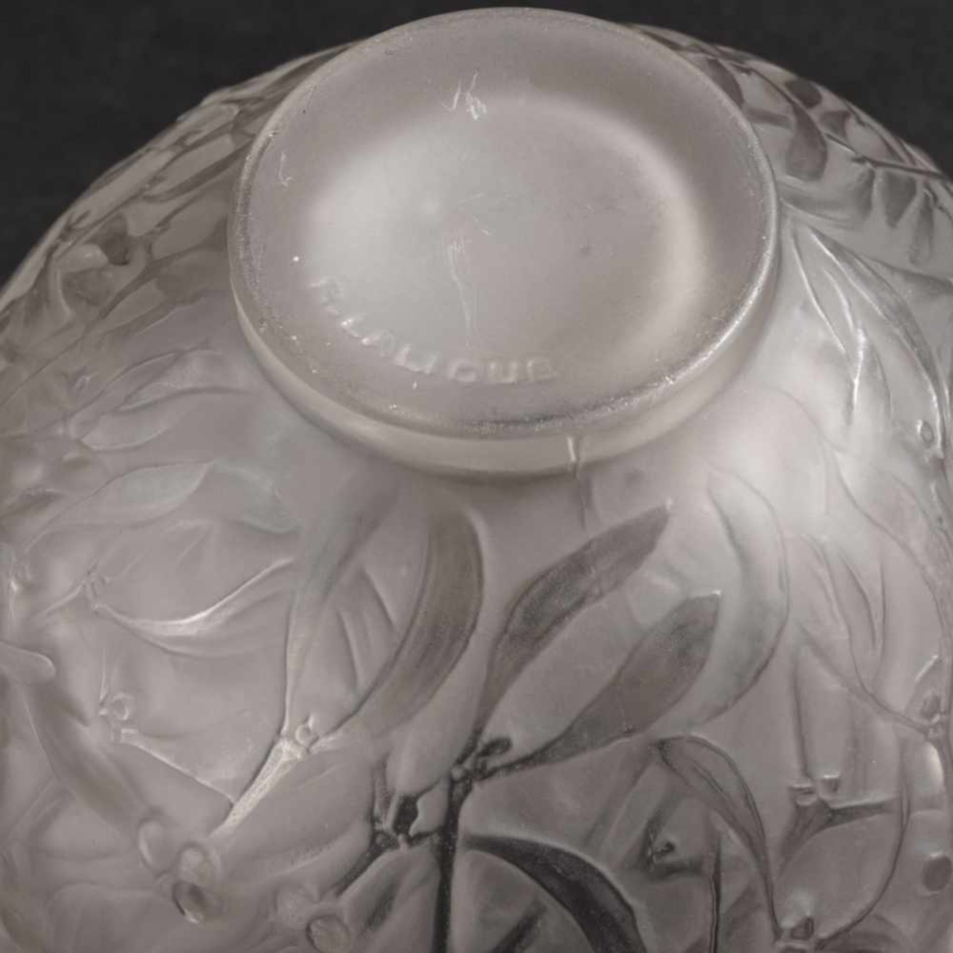 René Lalique, 'Gui' vase, 1920'Gui' vase, 1920H. 17 cm. Clear, mould-blown glass, satined, full- - Image 5 of 5