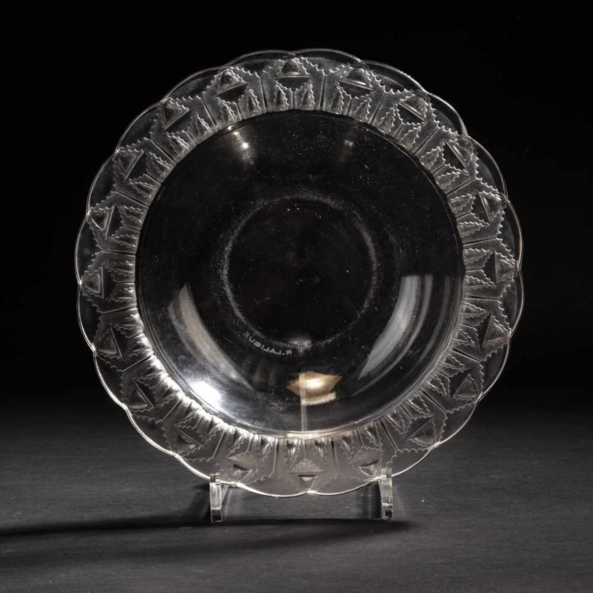 René Lalique, 'Chevreuse' bowl, 1941'Chevreuse' bowl, 1941D. 26.5 cm. Clear, moulded glass,