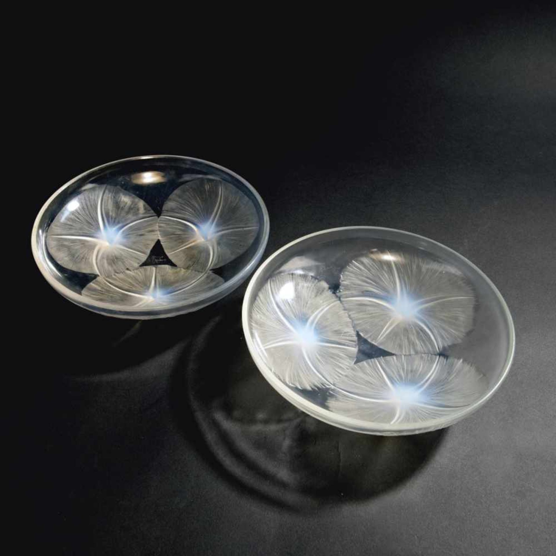 René Lalique, Two 'Volubilis' bowls, 1921Two 'Volubilis' bowls, 1921D. 21 cm. Clear, moulded