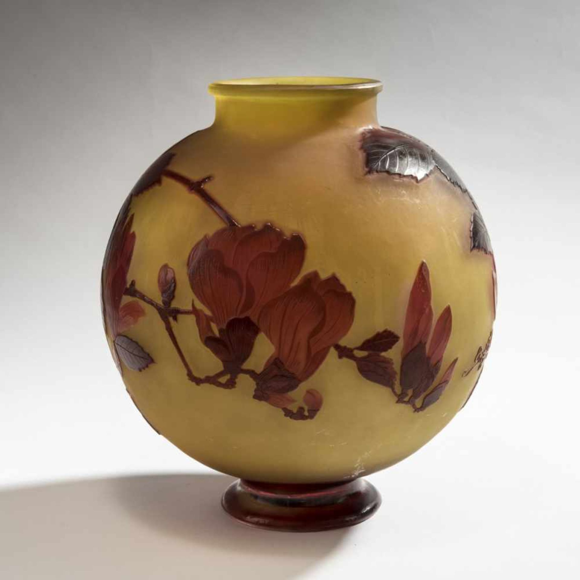 Etablissements Gallé, Nancy , Vase 'Magnolias', 1920s - Bild 4 aus 6