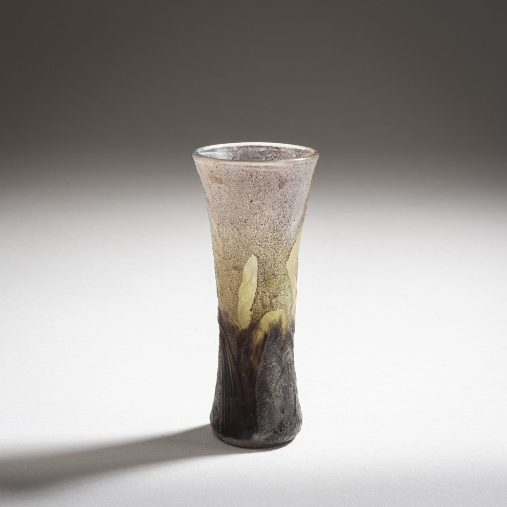 Daum Frères, Nancy, Small vase 'Iris', c. 1903 - Bild 2 aus 4