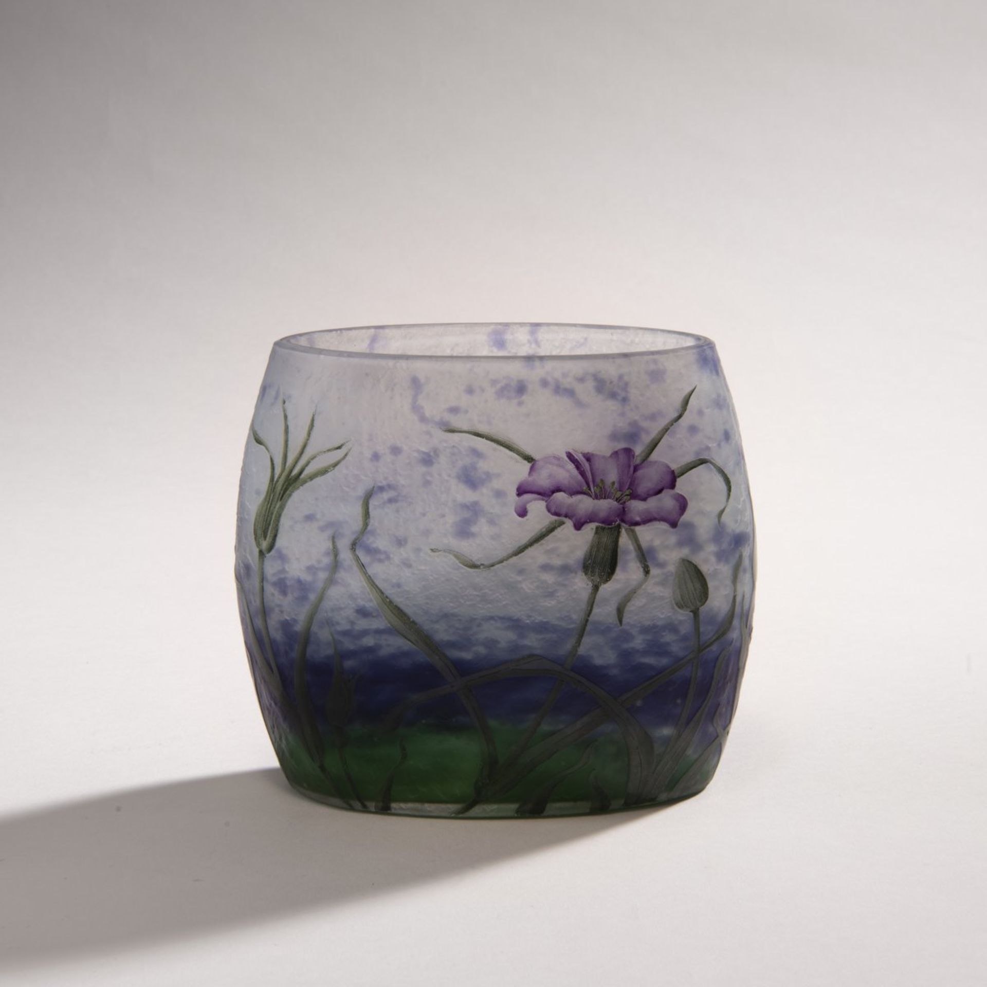 Daum Frères, Nancy, 'Oeillets et Abeille' vase, 1905-10 - Bild 3 aus 4