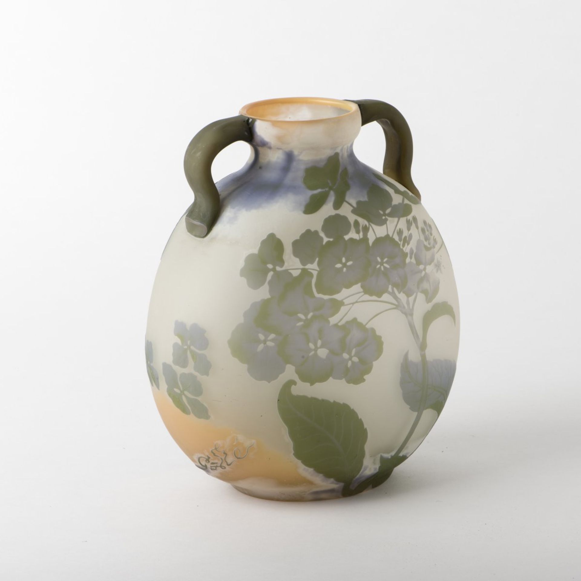 Emile Gallé, Nancy, 'Hortensias' vase, 1903/04 - Bild 2 aus 7