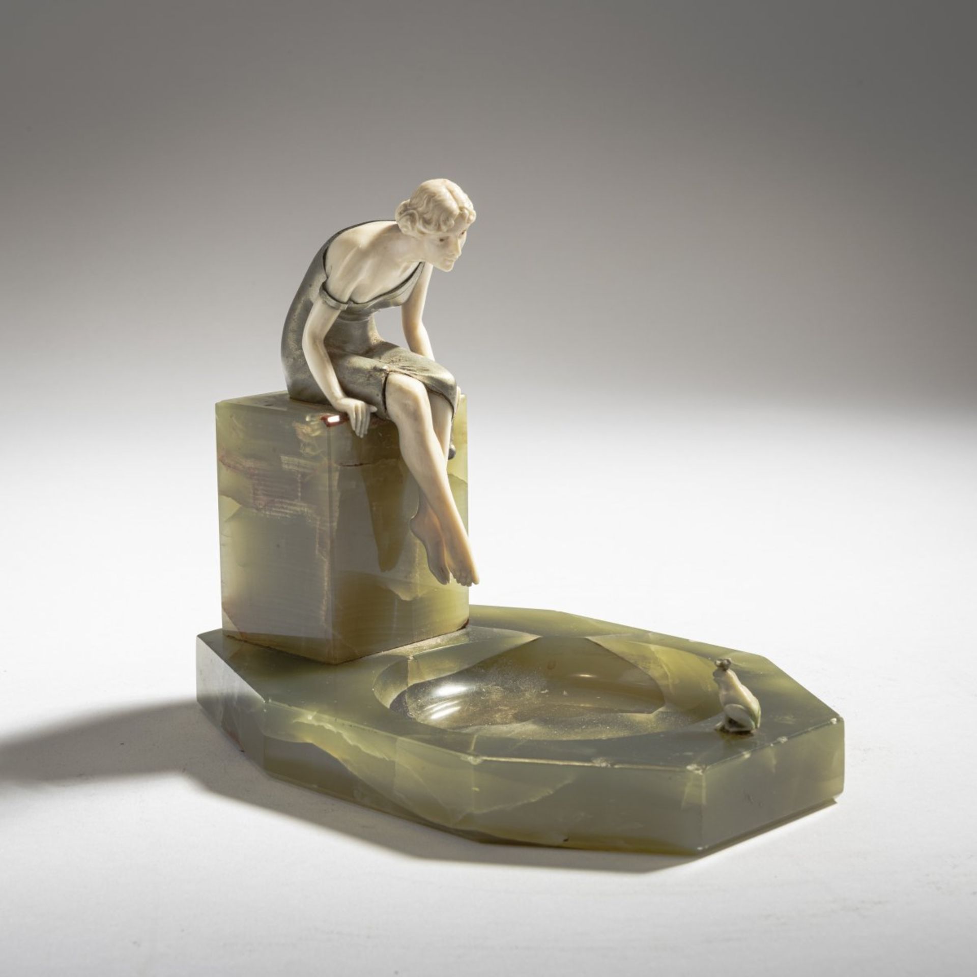 Ferdinand Preiss, Small bowl 'Frog Prince', c. 1920