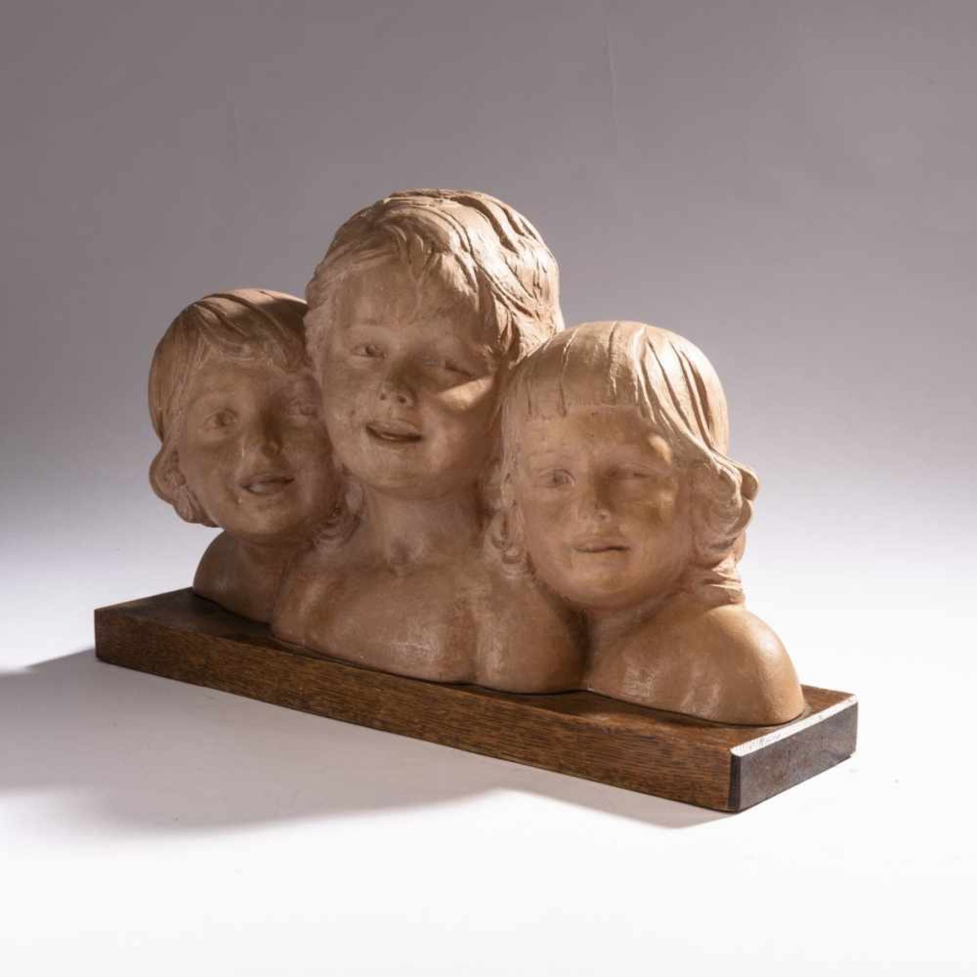 Demètre H. Chiparus, Three children's heads, c. 1920 - Bild 3 aus 6