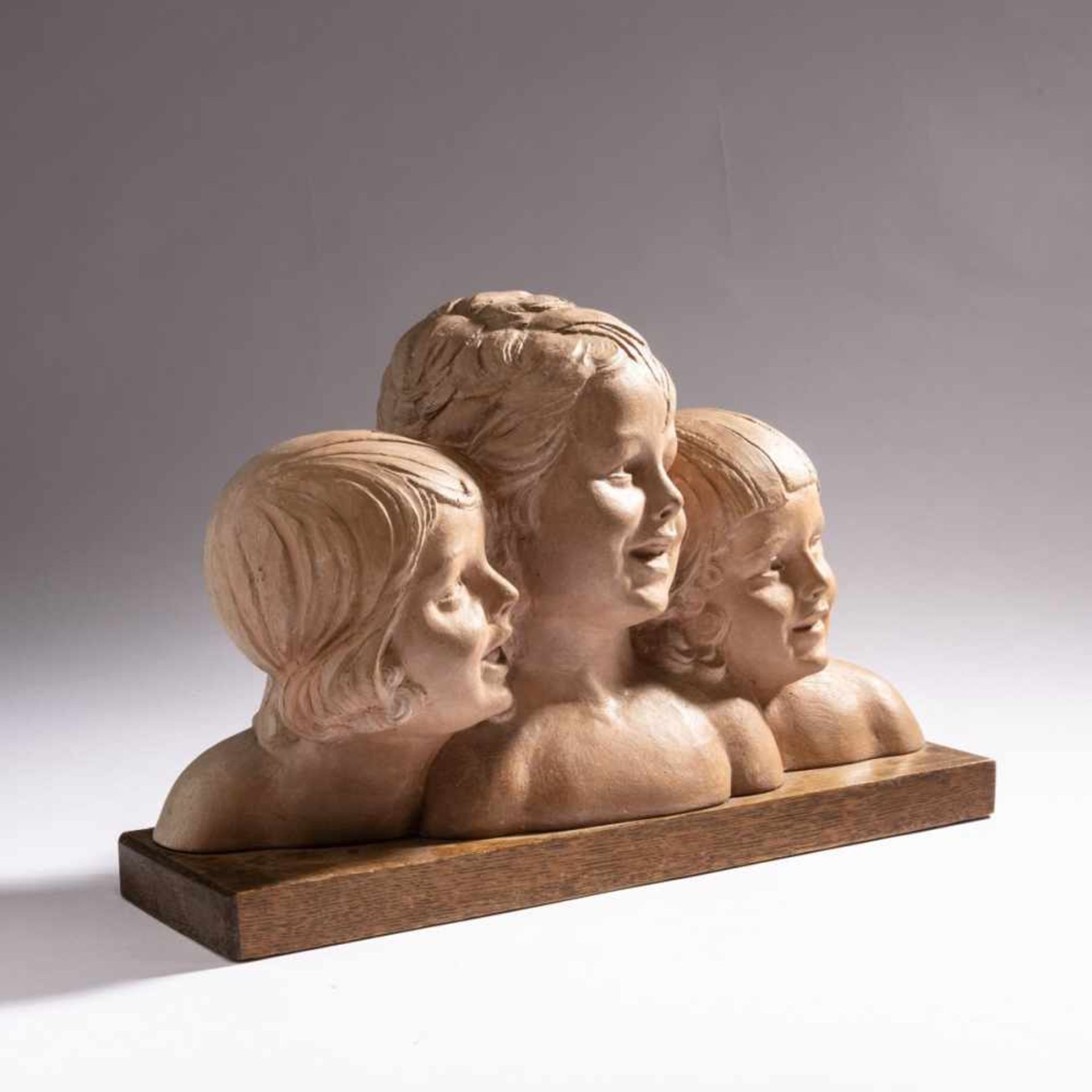 Demètre H. Chiparus, Three children's heads, c. 1920 - Bild 2 aus 6