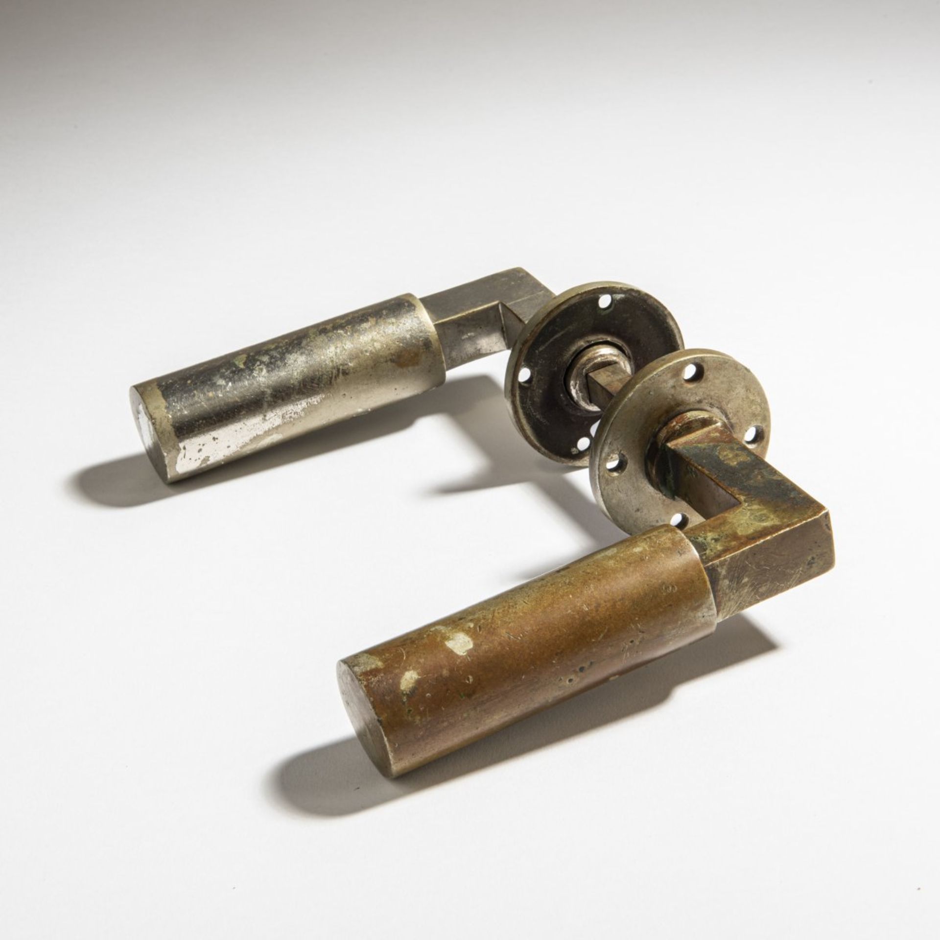 Walter Gropius, Pair of lever handles for external doors with bezels, 1923