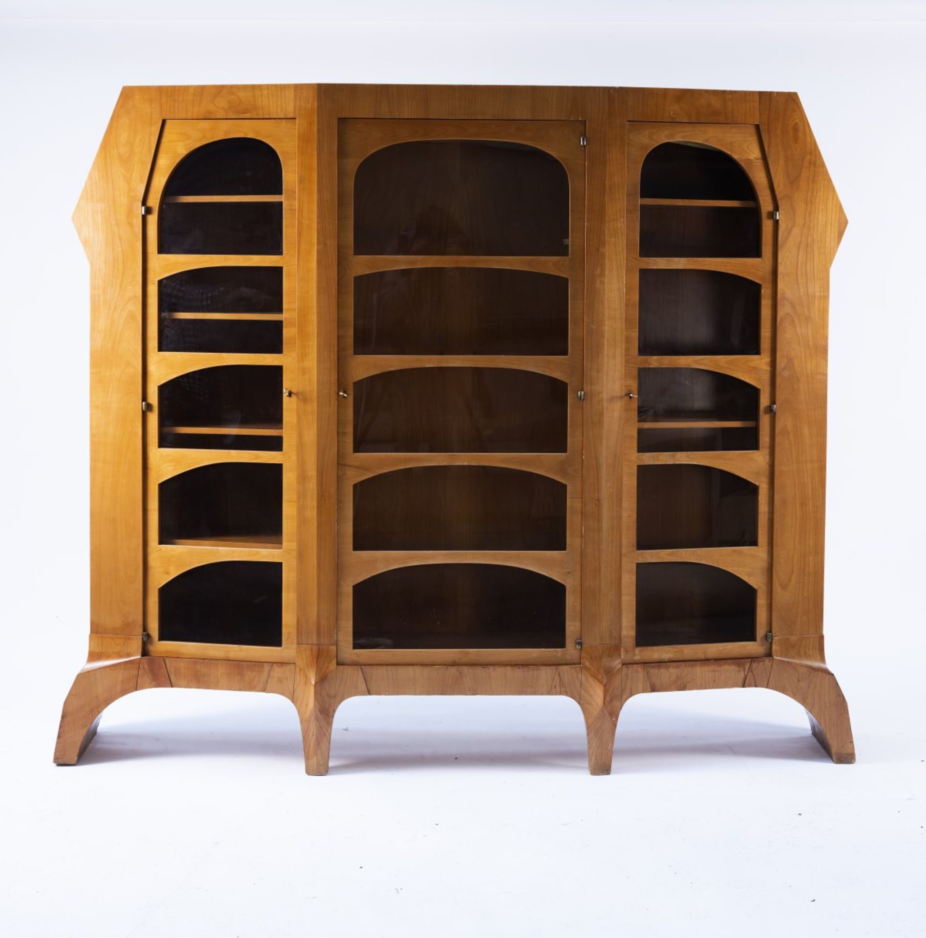 Felix Kayser, Anthroposophical display cabinet, c. 1930