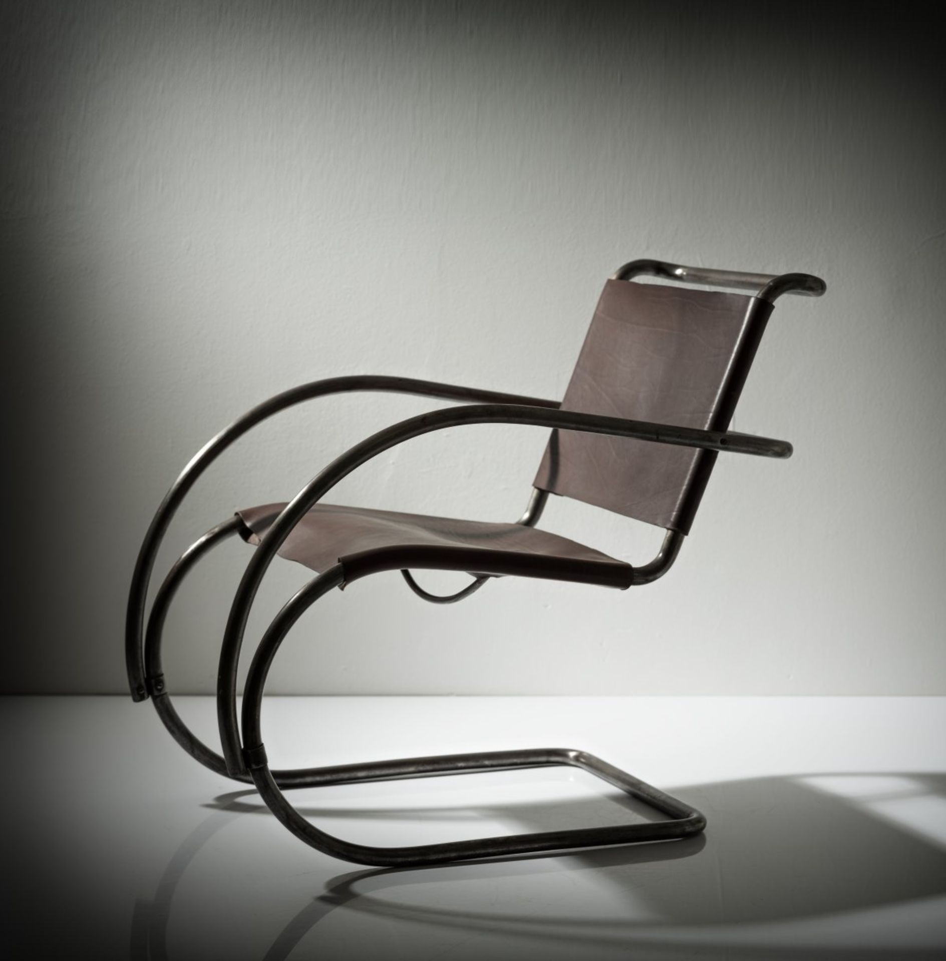 Ludwig Mies van der Rohe, 'MR 11-12' armchair, 1927 - Bild 2 aus 19