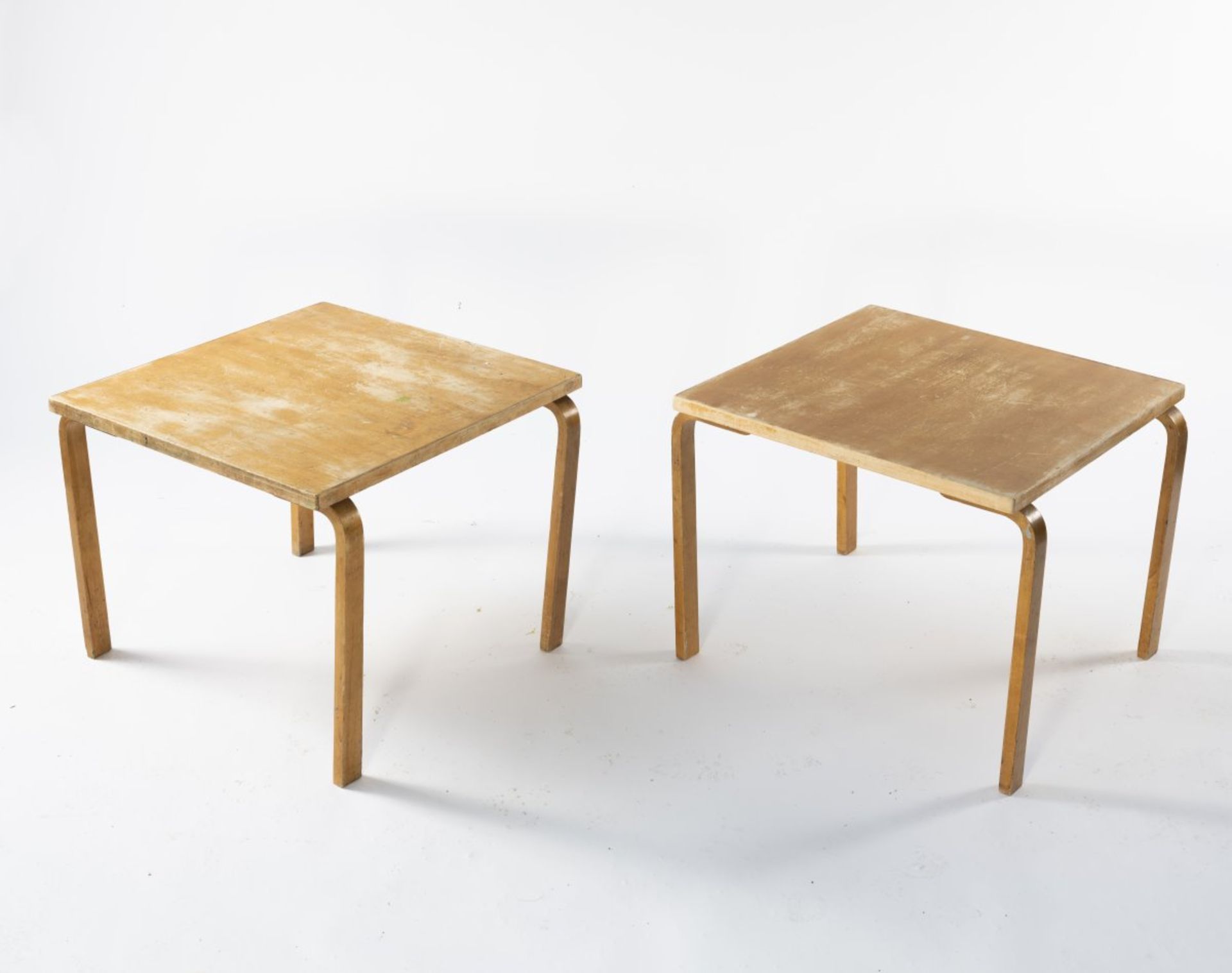 Alvar Aalto, Set of two side tables 'L-leg', 1933 - Bild 2 aus 3