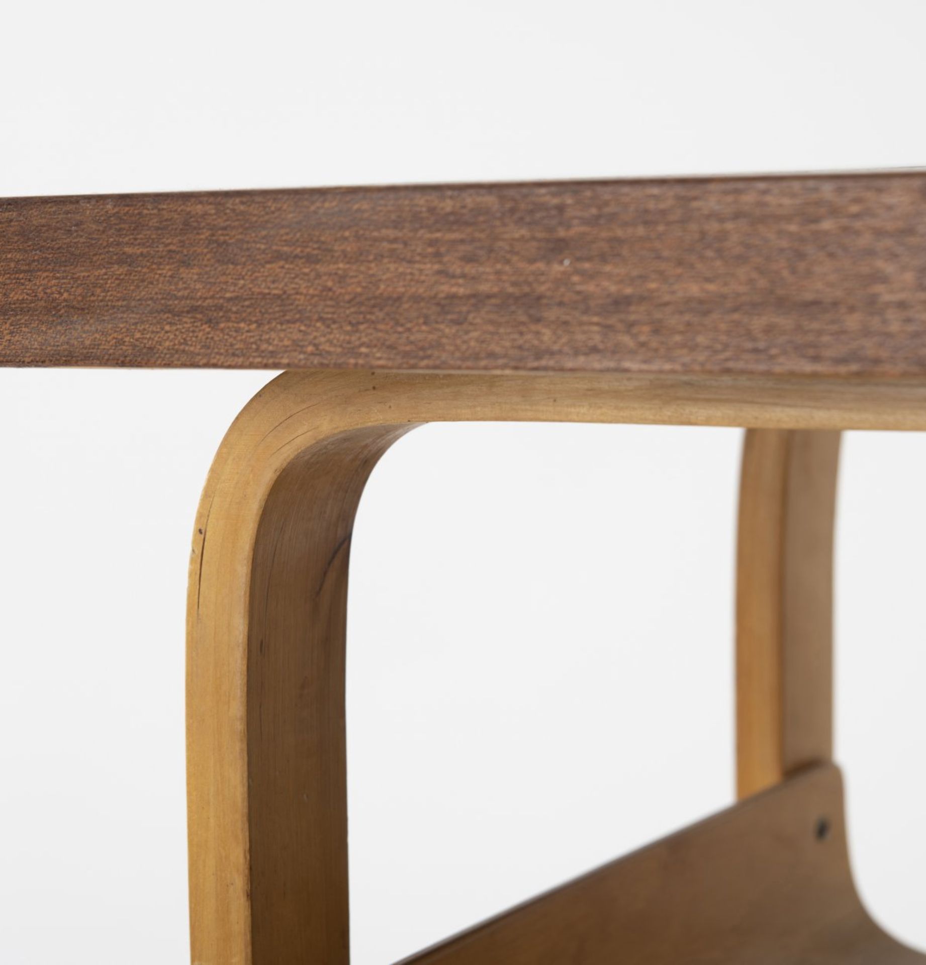 Alvar Aalto, Side Table 'Closed-Framed', 1932 - Bild 5 aus 9