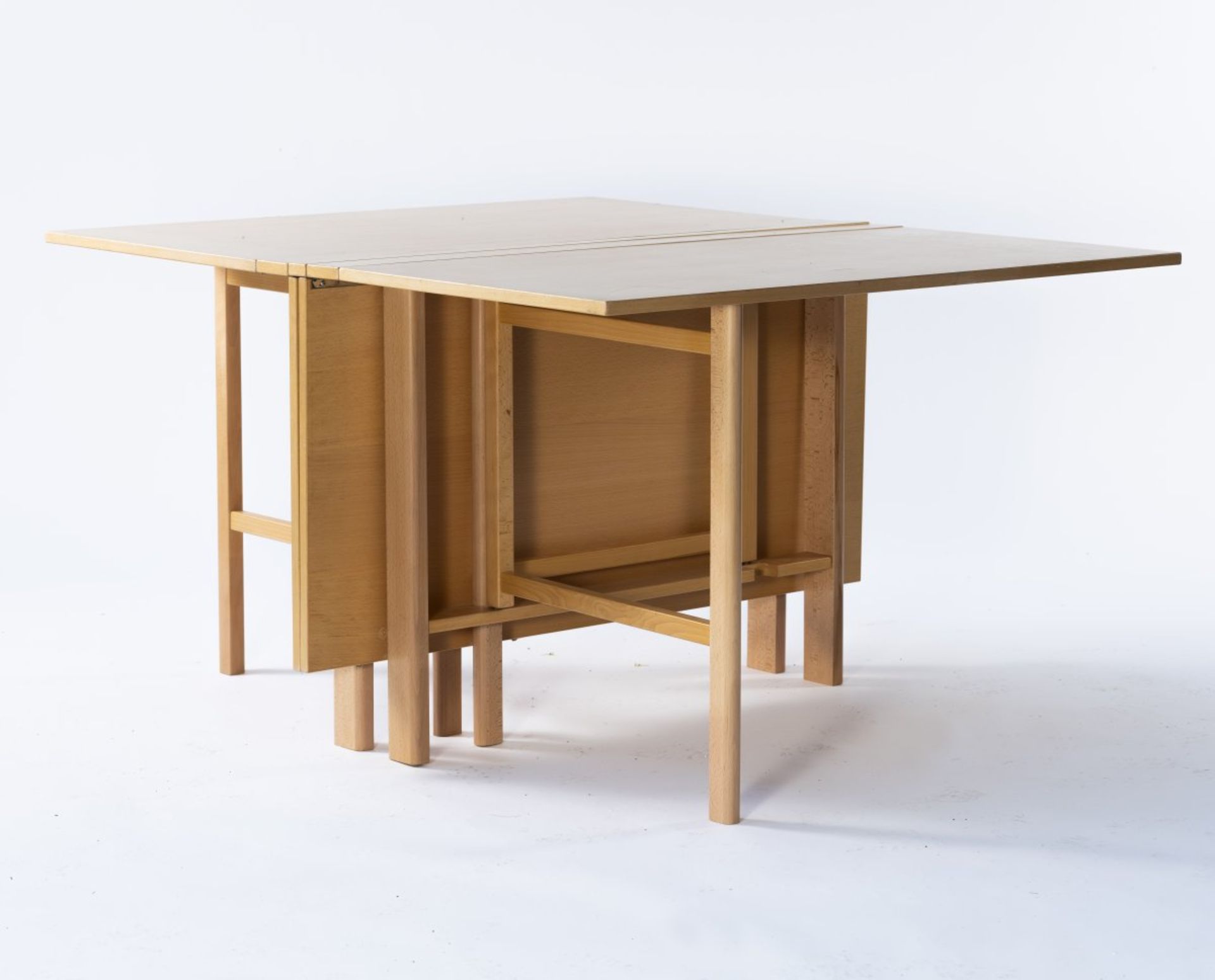 Bruno Mathsson, Folding table 'Maria', 1935