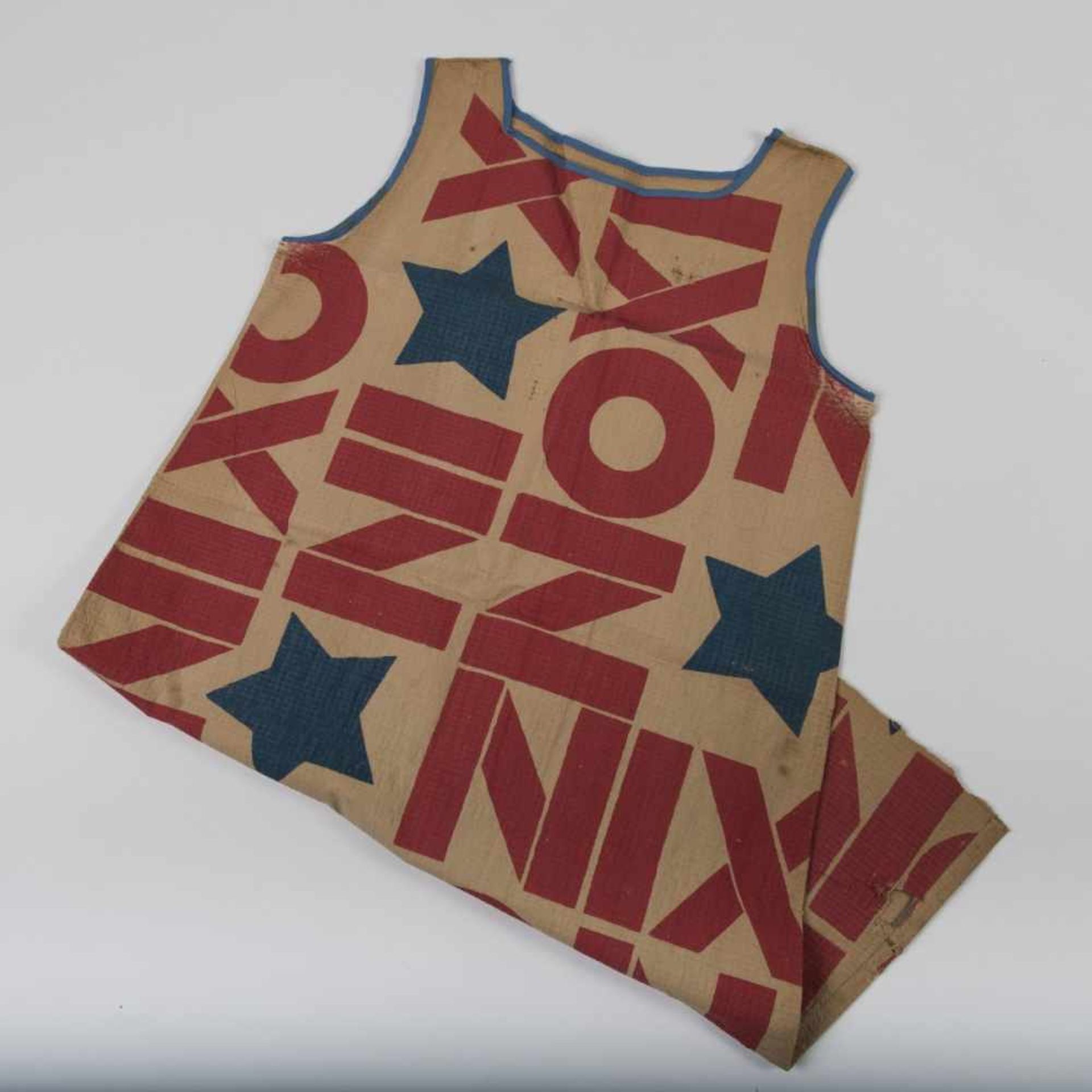 Anonymous, 'Nixon Paper Dress', 1968 - Bild 3 aus 3