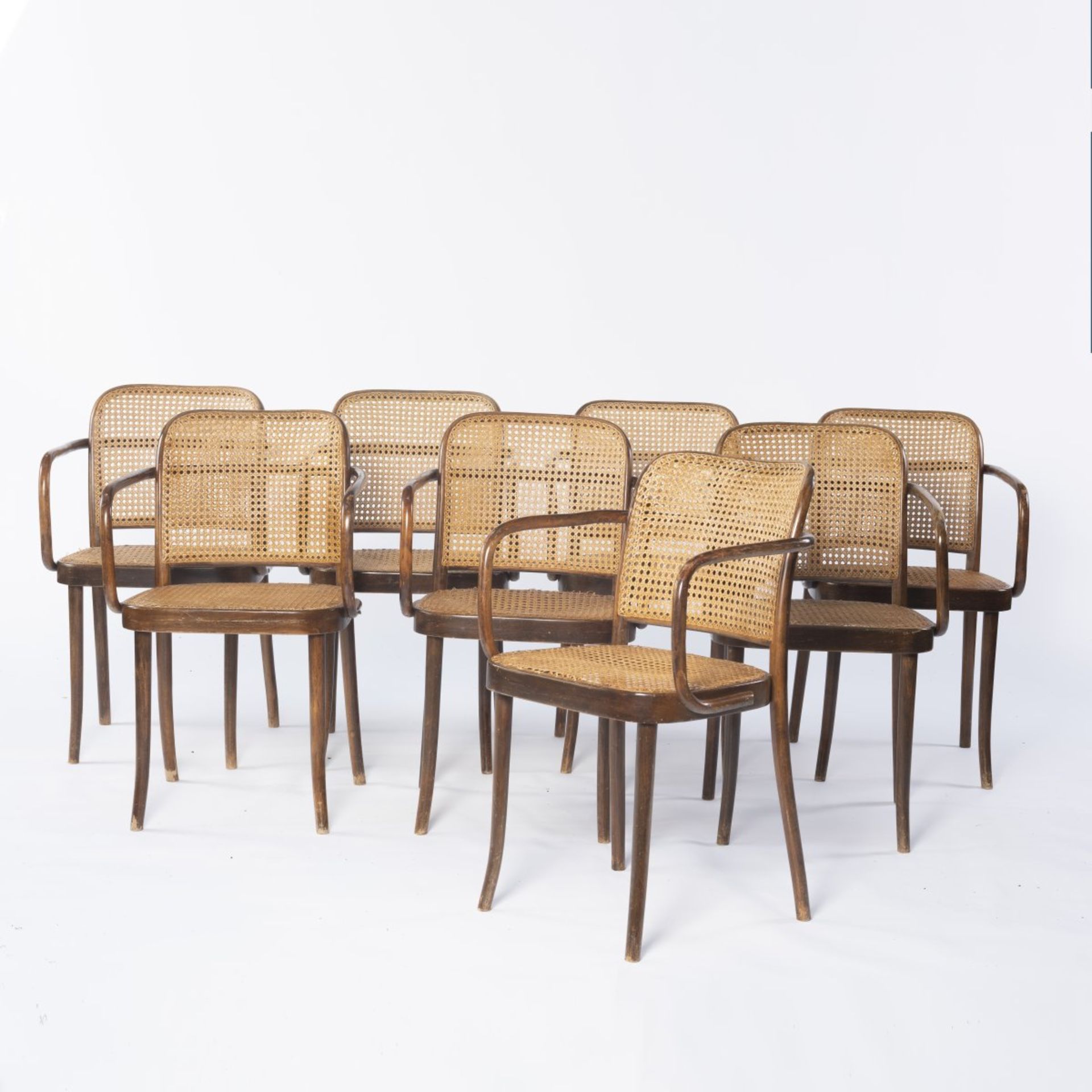 Josef Frank; Josef Hoffmann; Oswald Haerdtl (zugeschrieben), Acht 'Prager' - Stühle '8114', 1929 - Bild 2 aus 7