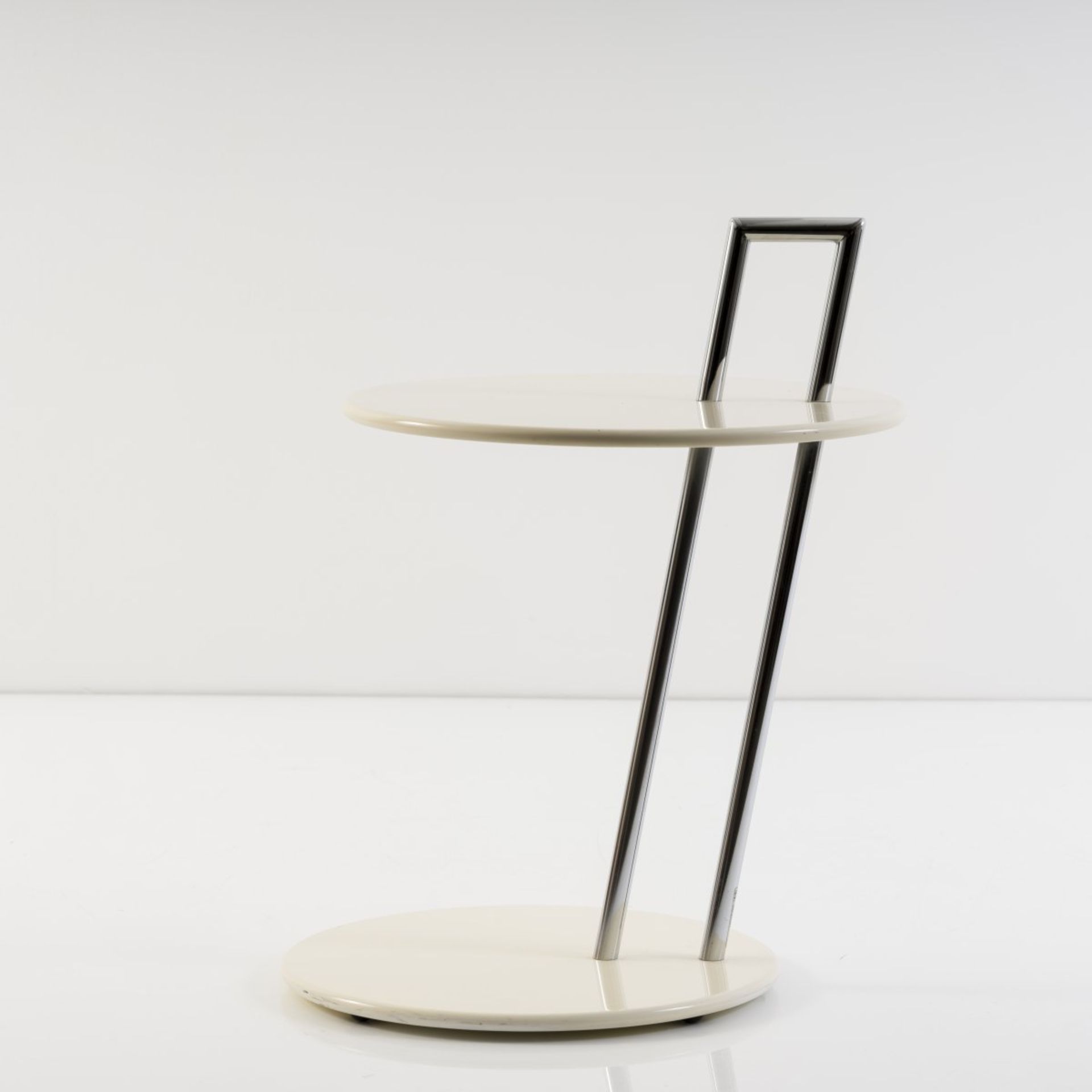 Eileen Gray, Beistelltisch 'E-97', um 1925-30