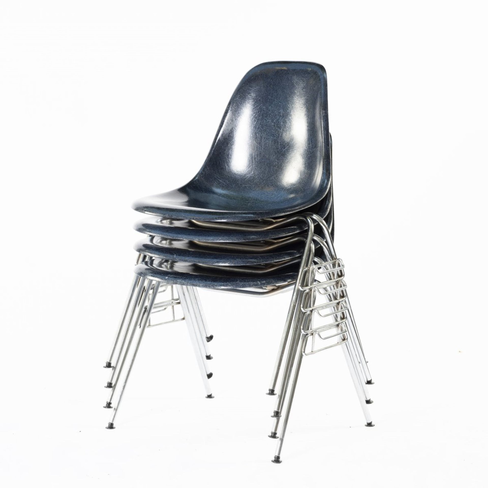 Charles Eames, Vier Stühle 'Plastic Side Chair DSS', 1955 - Bild 4 aus 9