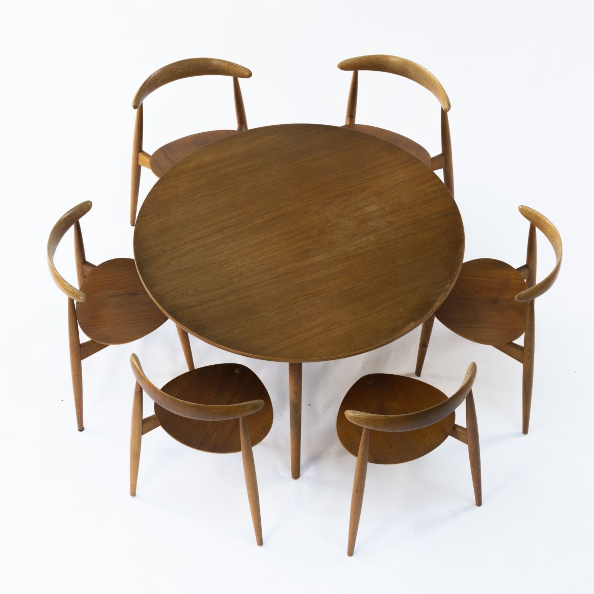 Hans J. Wegner, Tisch '4602' mit sechs Stühlen '4103', 1952 - Bild 3 aus 7