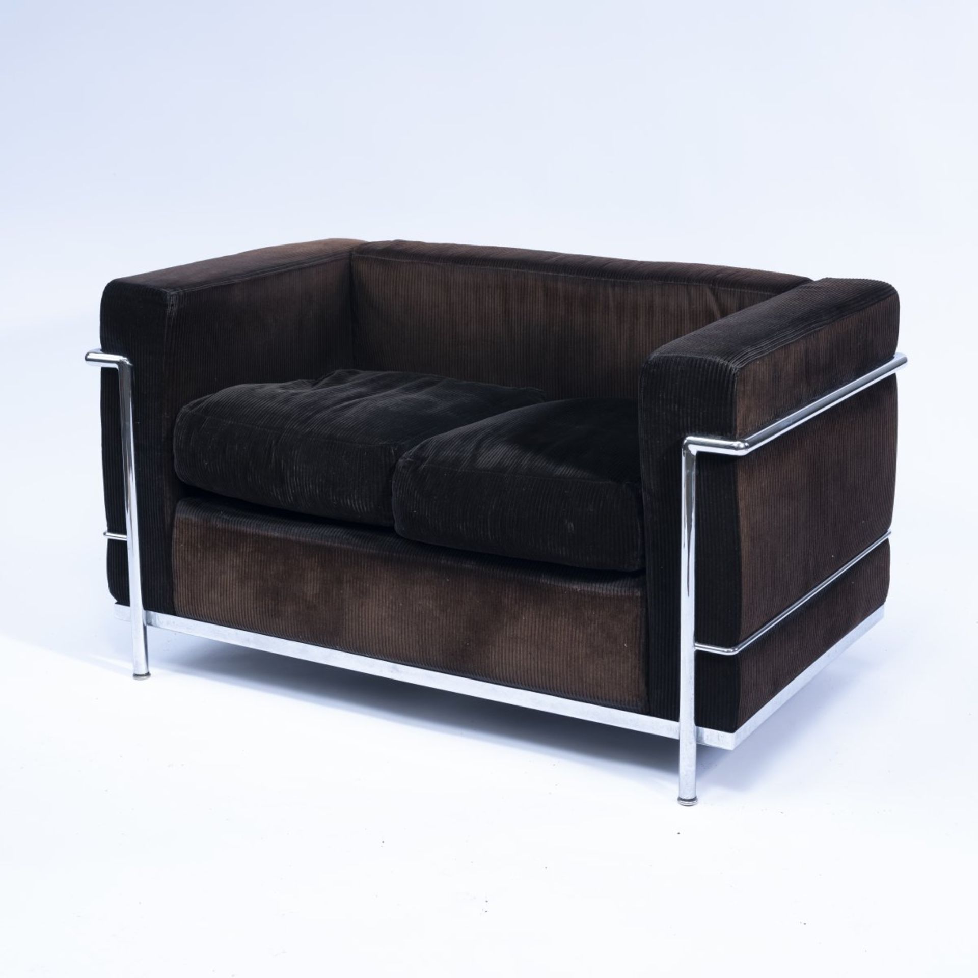 Le Corbusier; Pierre Jeanneret; Charlotte Perriand, Zweisitzer-Sofa 'LC 2', 1928 - Bild 2 aus 2