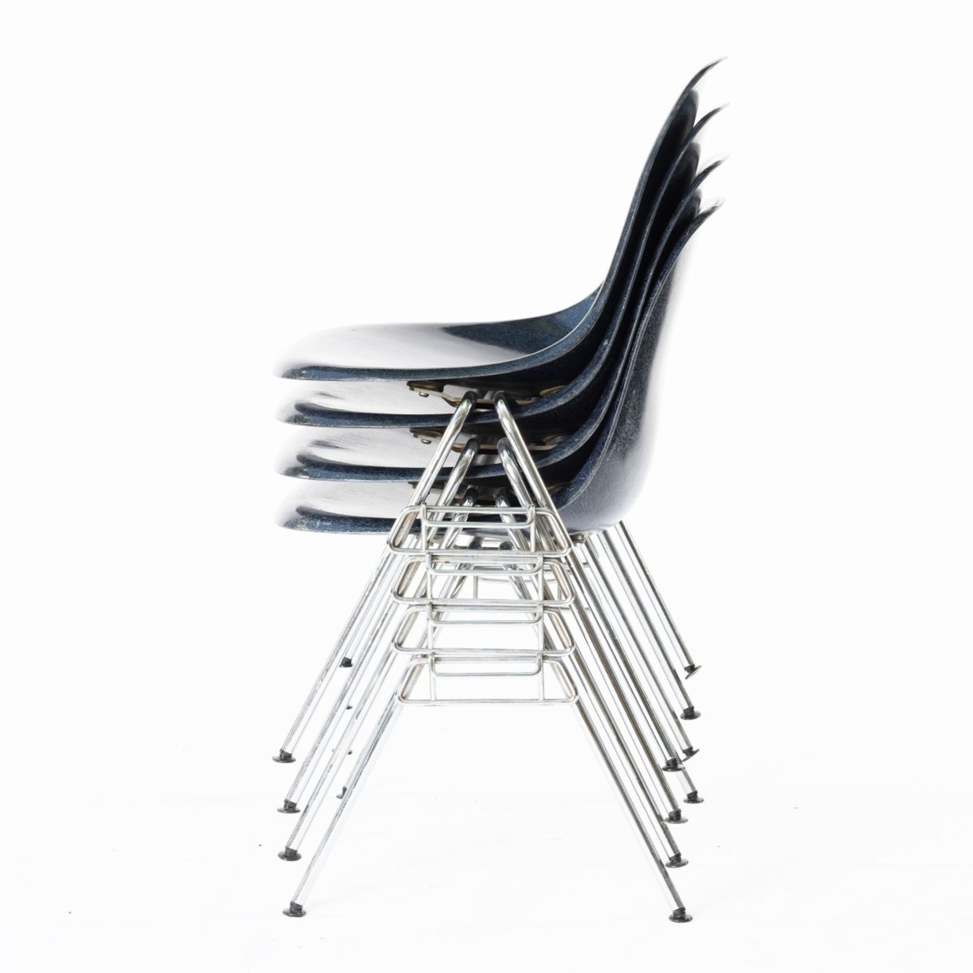 Charles Eames, Vier Stühle 'Plastic Side Chair DSS', 1955 - Bild 3 aus 9