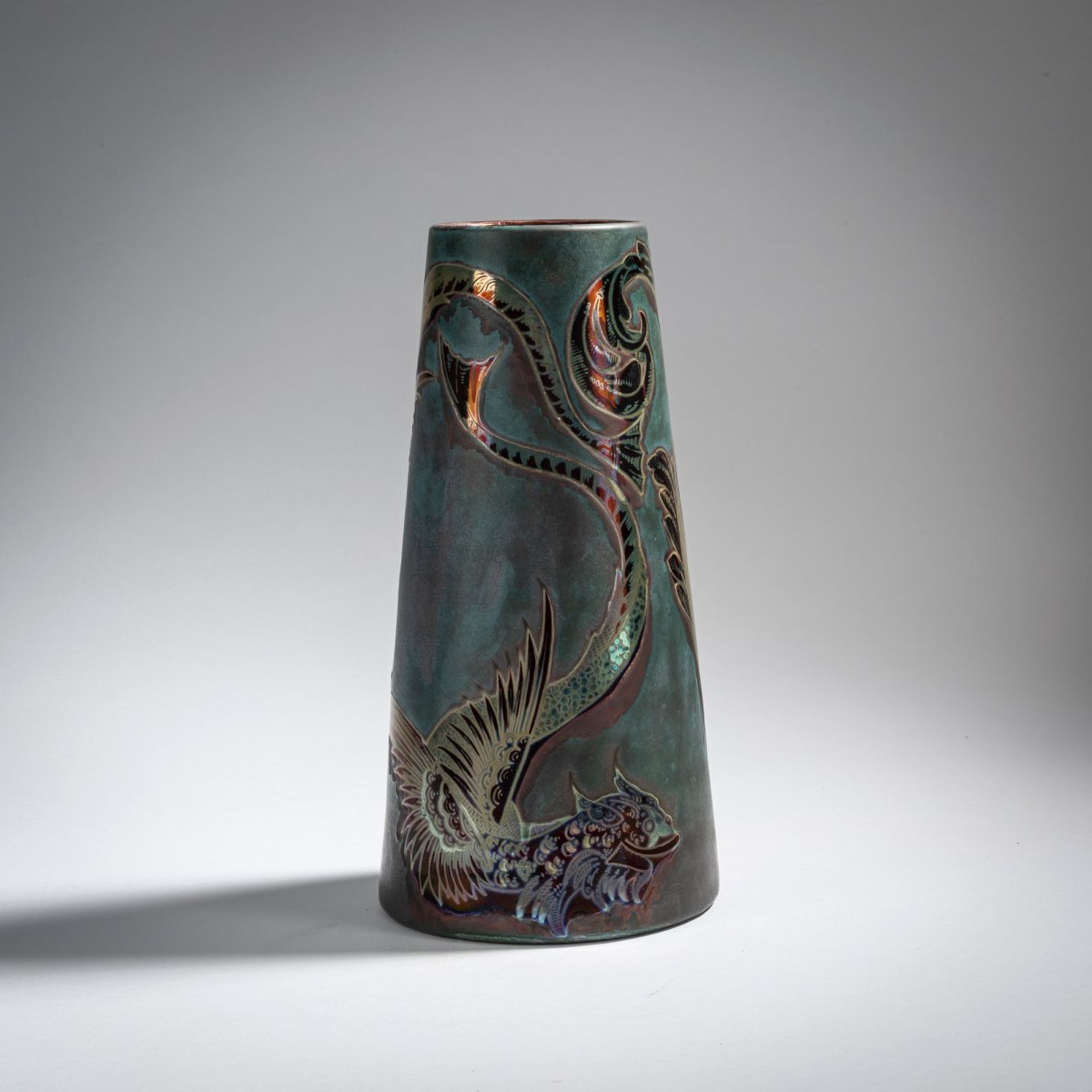 Jérôme Massier Fils, Vallauris, Vase mit Fischen, um 1890