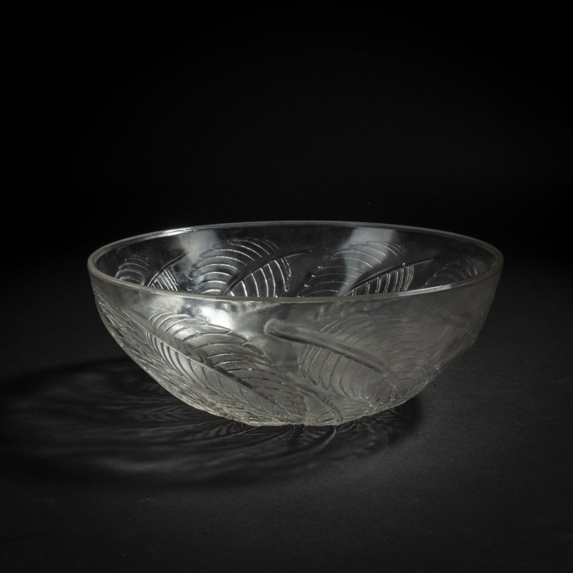 René Lalique, Schale 'Feuilles de Châtaignier N°1', 1922 - Bild 3 aus 5