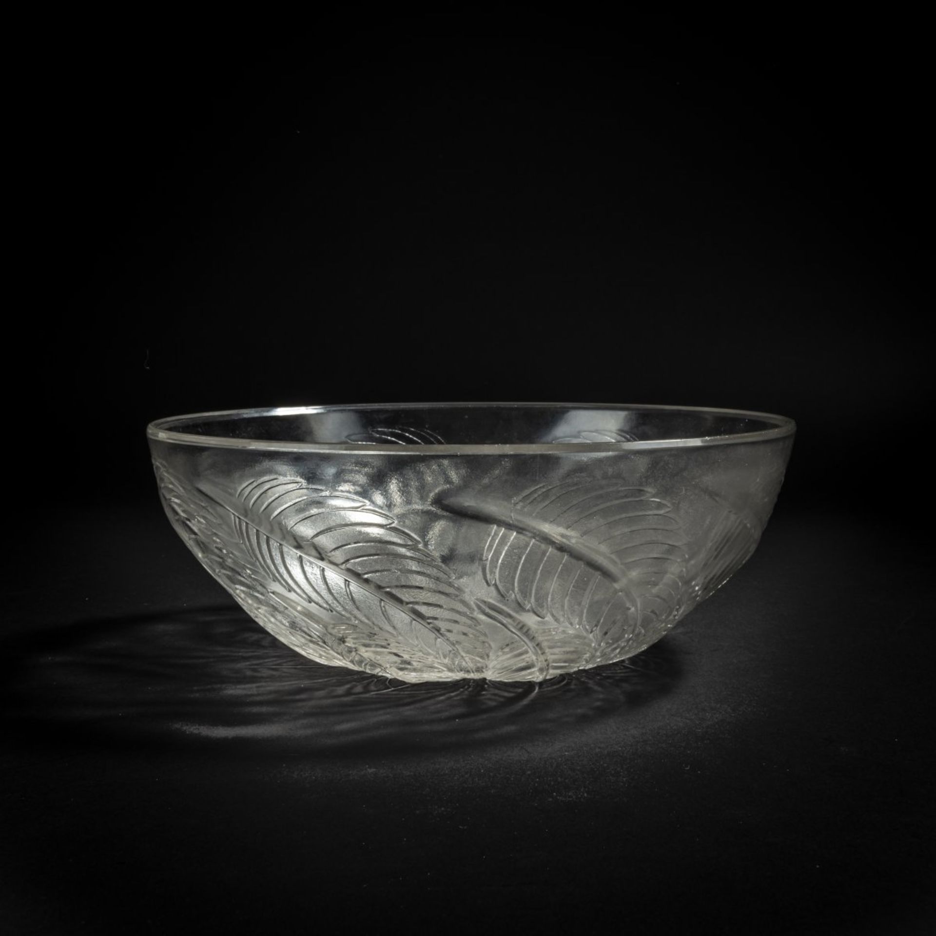 René Lalique, Schale 'Feuilles de Châtaignier N°1', 1922 - Image 2 of 5