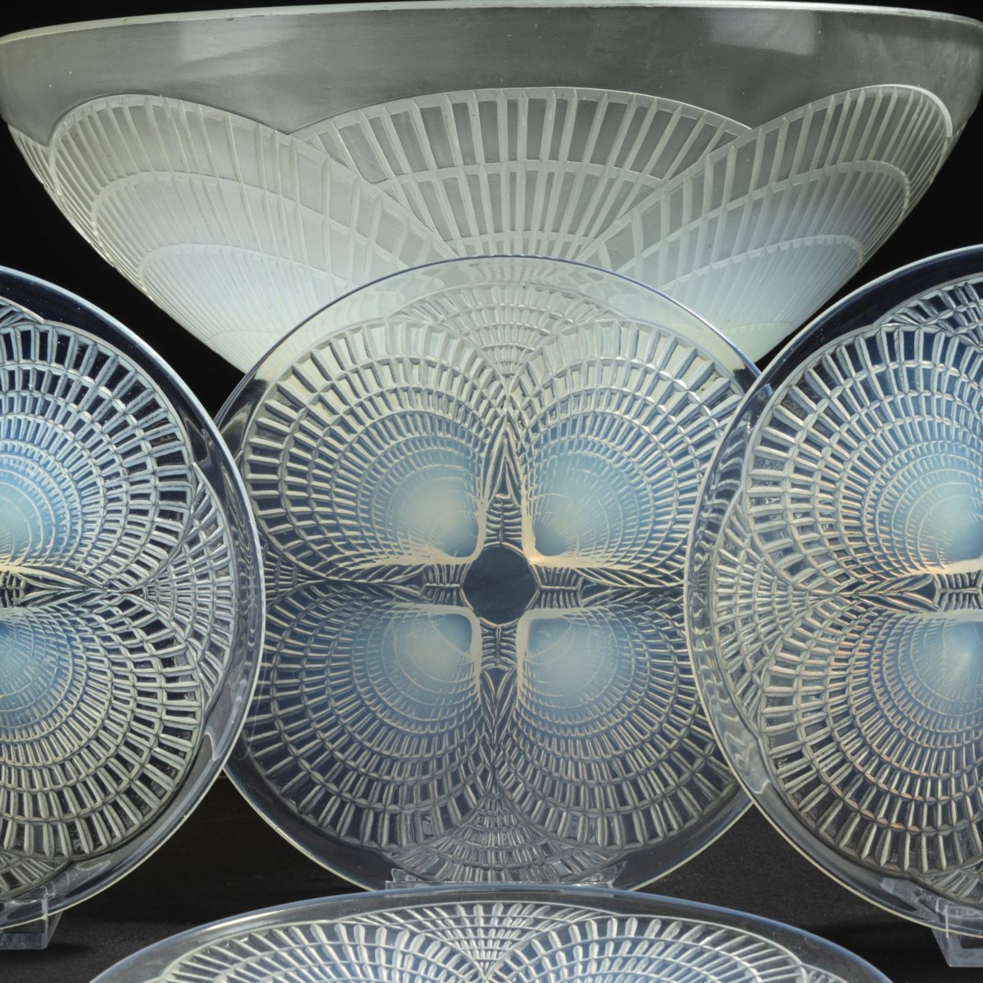 René Lalique, Schale 'Coquilles' und sechs Teller 'Coquilles N° 5', 1924 - Image 3 of 6