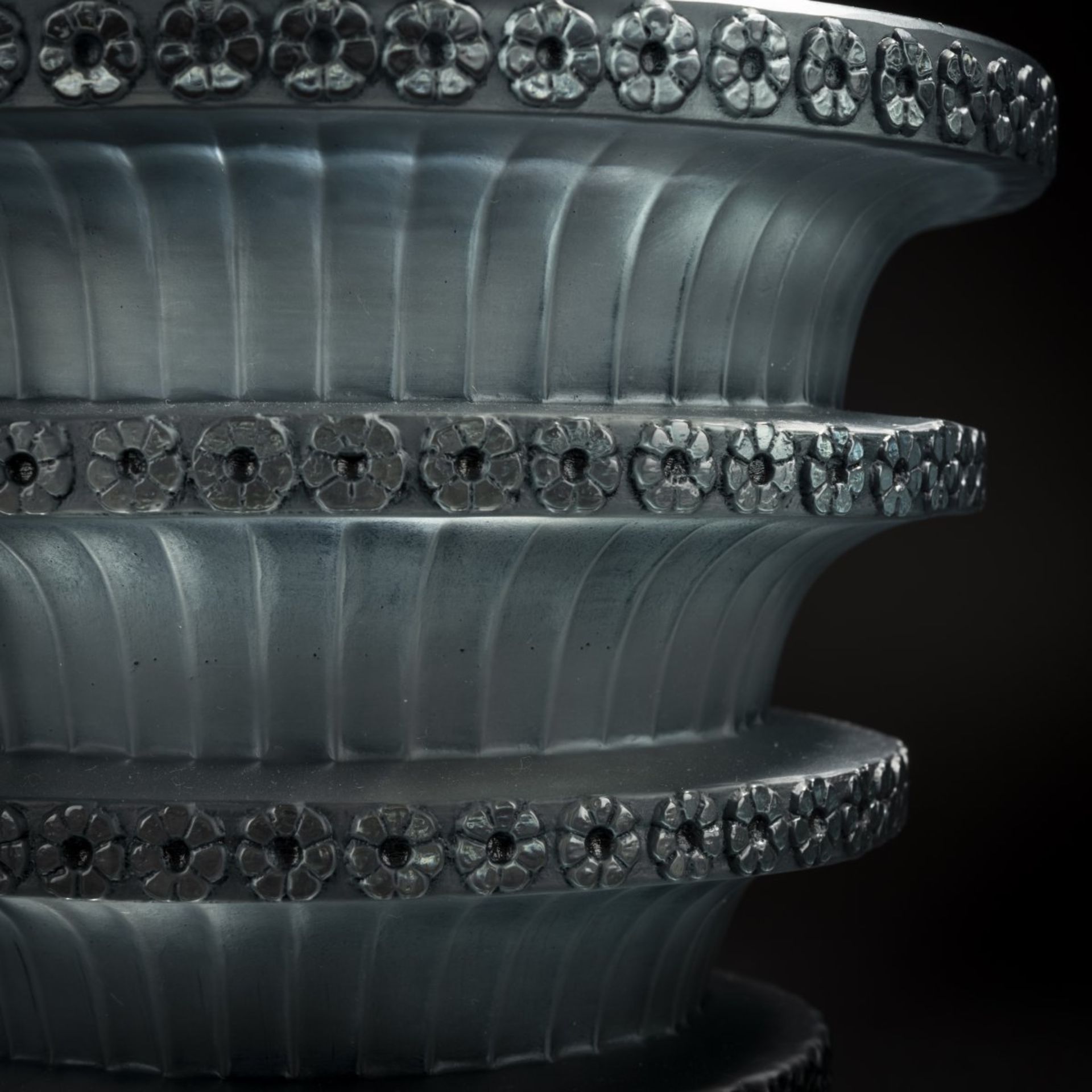 René Lalique, Vase 'Chevreuse', 1930 - Image 3 of 4