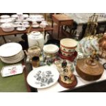 Miscellaneous ceramics & glass including a set of six leaf moulded plates, bowls, a Chinese