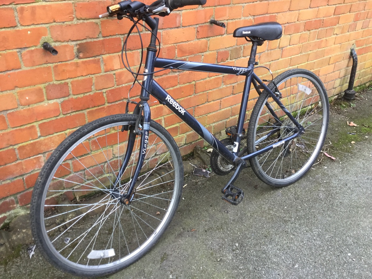 A Reebok Viaggo bicycle with gripshift gears, padded seat, etc. - Image 3 of 3