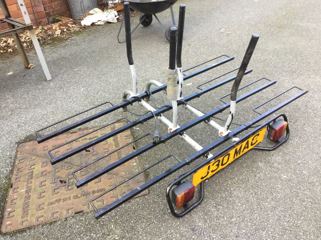 A vehicle bike rack for four bicycles, wired with numberplate electrics. - Image 3 of 3