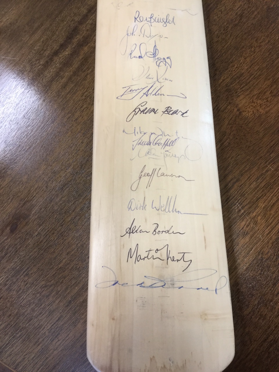 A Slazenger cricket bat signed by the Australian 1981 cricket team, with two county teams signatures - Image 2 of 3