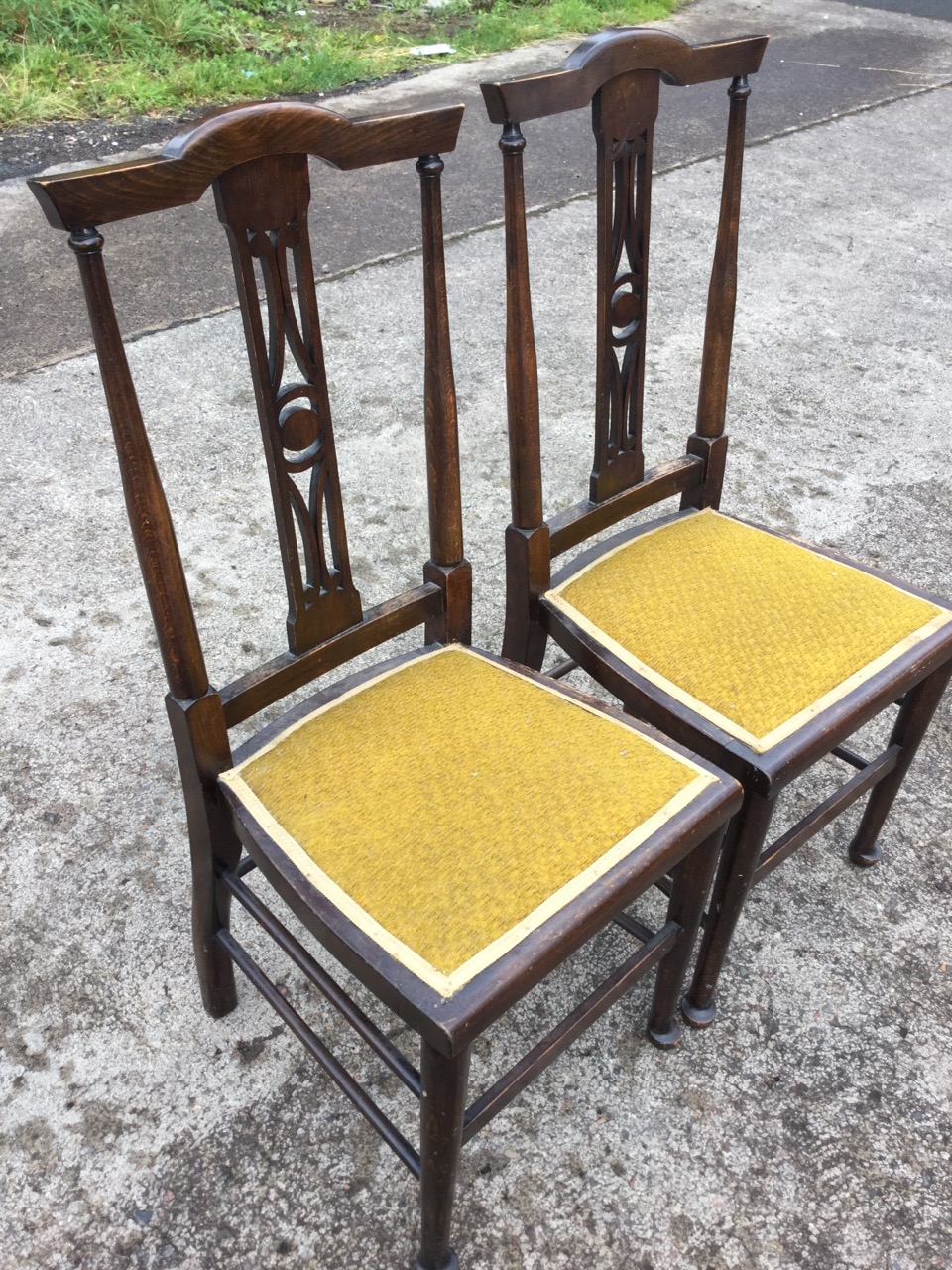 A pair of art nouveau side chairs, the backs with crook rails above fretwork pierced splats, the - Image 2 of 3
