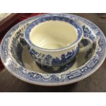 A Wedgwood blue & white wash bowl and chamber pot, decorated in the willow pattern. (2)