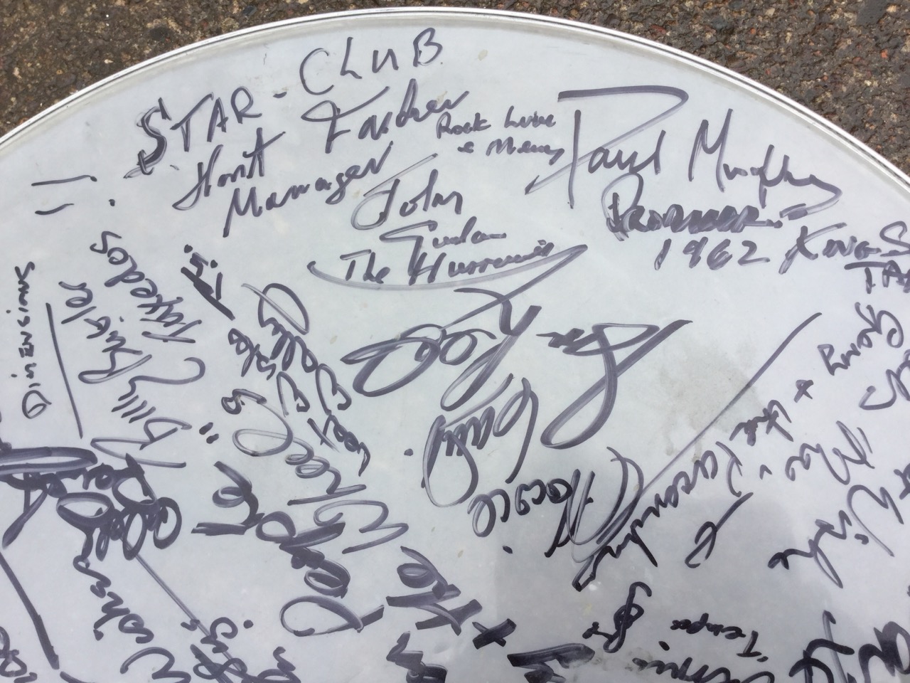 A 60s drum skin signed by the famous Star Club of Hamburg performers and promoters including Horst - Image 3 of 3