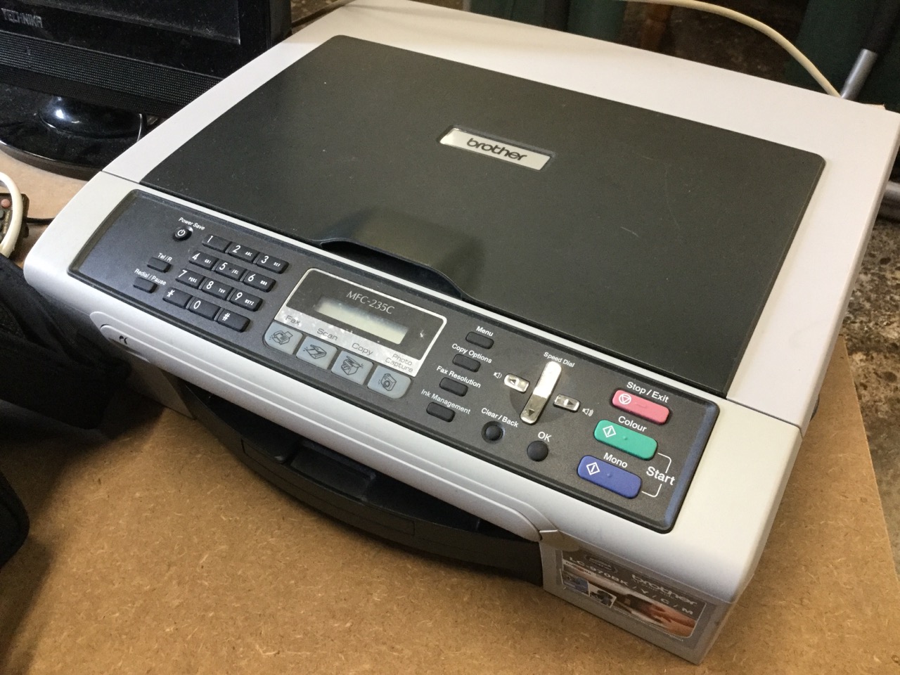 A Technika TV with remote; a Brother coloured printer/copier with spare toner cartridges, etc; and a - Bild 2 aus 3