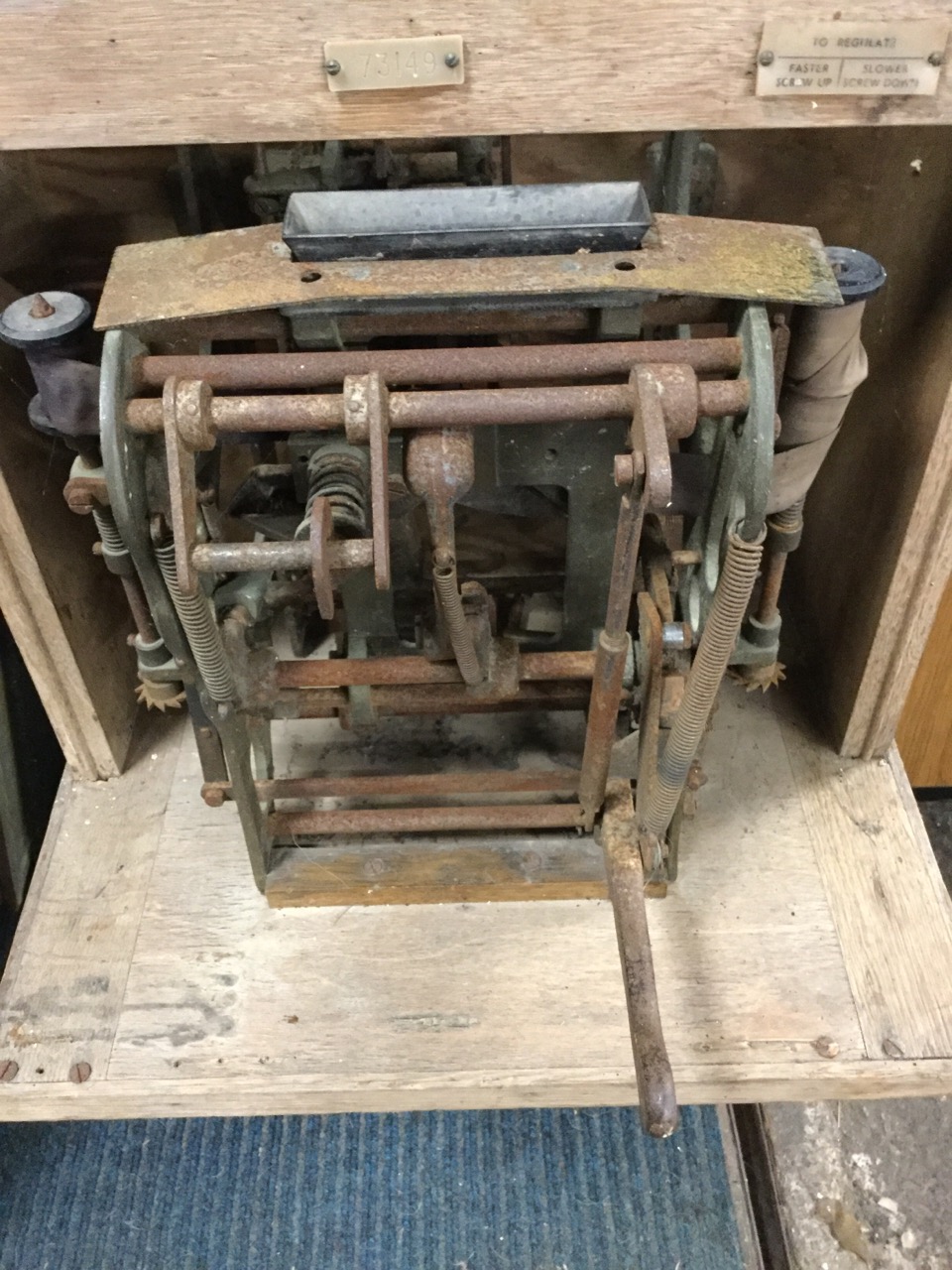 An oak cased time recording clock by The Gledhill-Brook Time Recorders Ltd, the dial with roman - Image 3 of 3