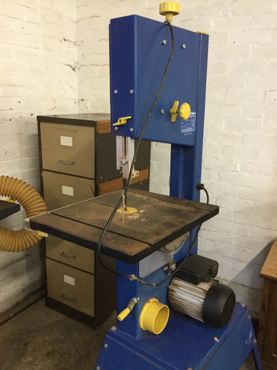 A Record RSBS 12 bandsaw, the machine with adjustable cutting table on angled legs. - Image 2 of 3