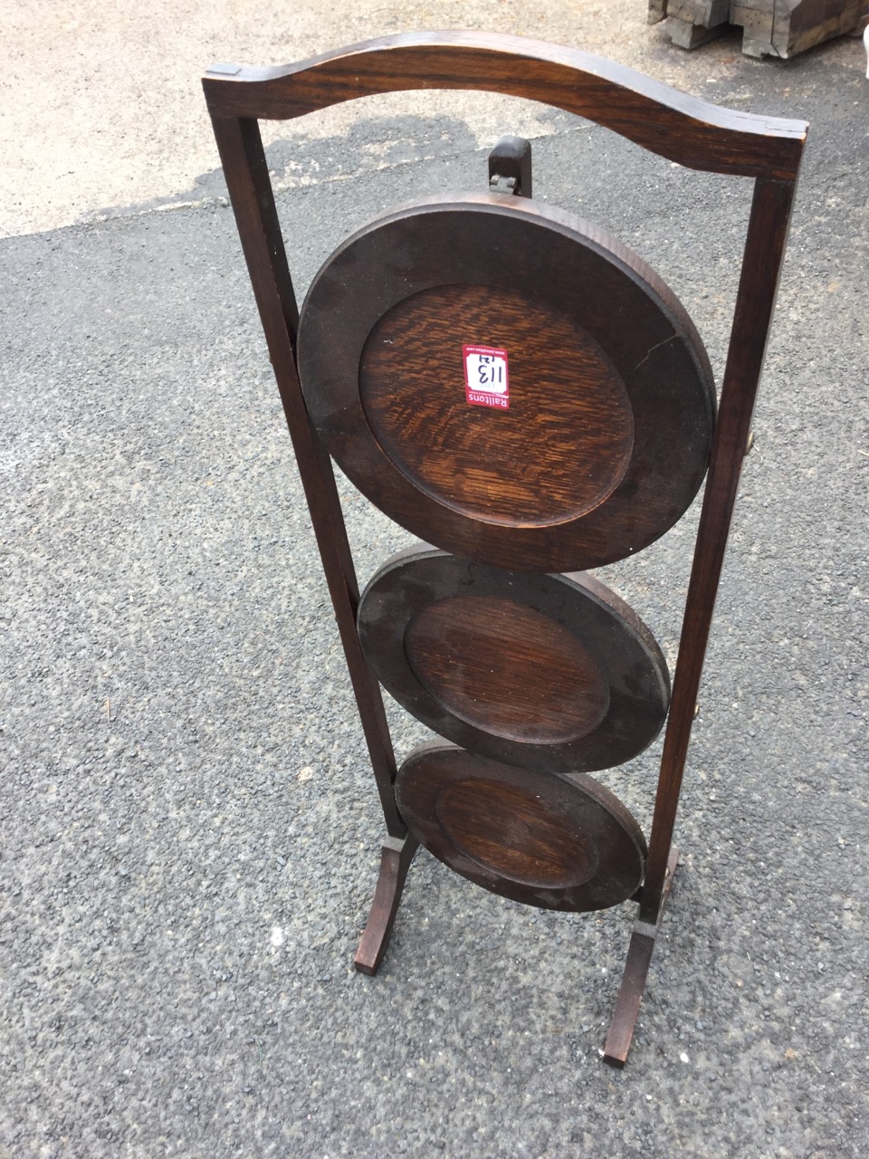 A painted Victorian style towel stand with five rails on twin turned columns beneath arched - Image 3 of 3