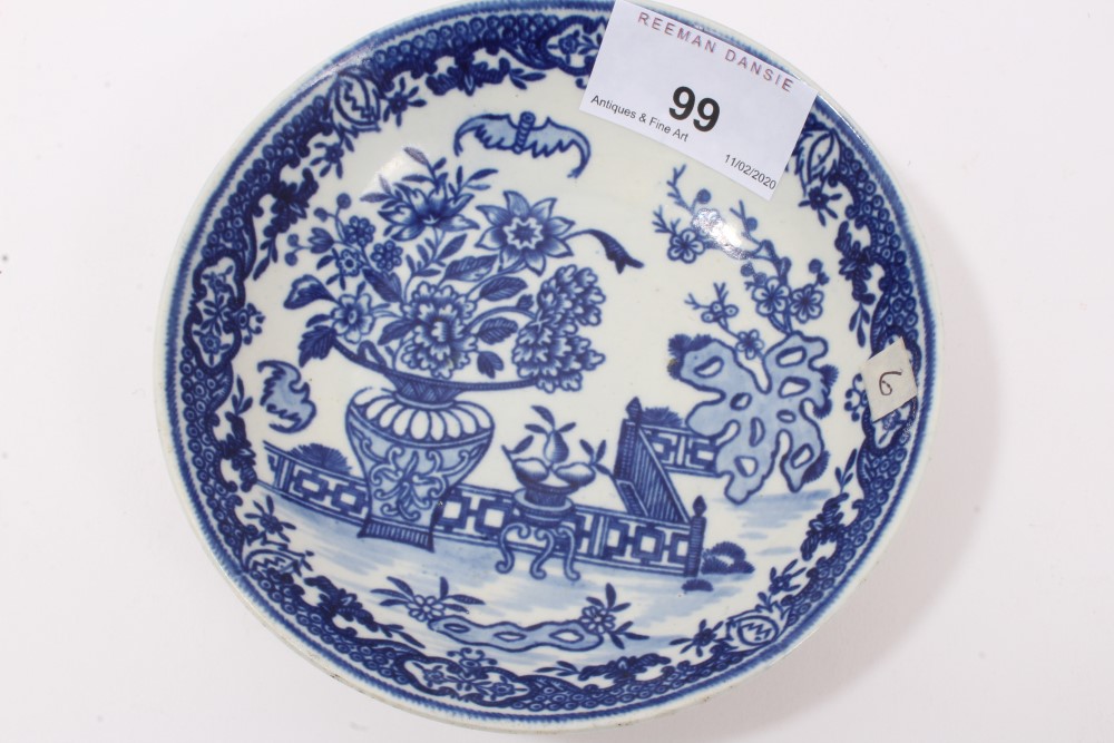 Worcester blue and white Bat pattern tea bowl and saucer, circa 1785 - Image 6 of 13
