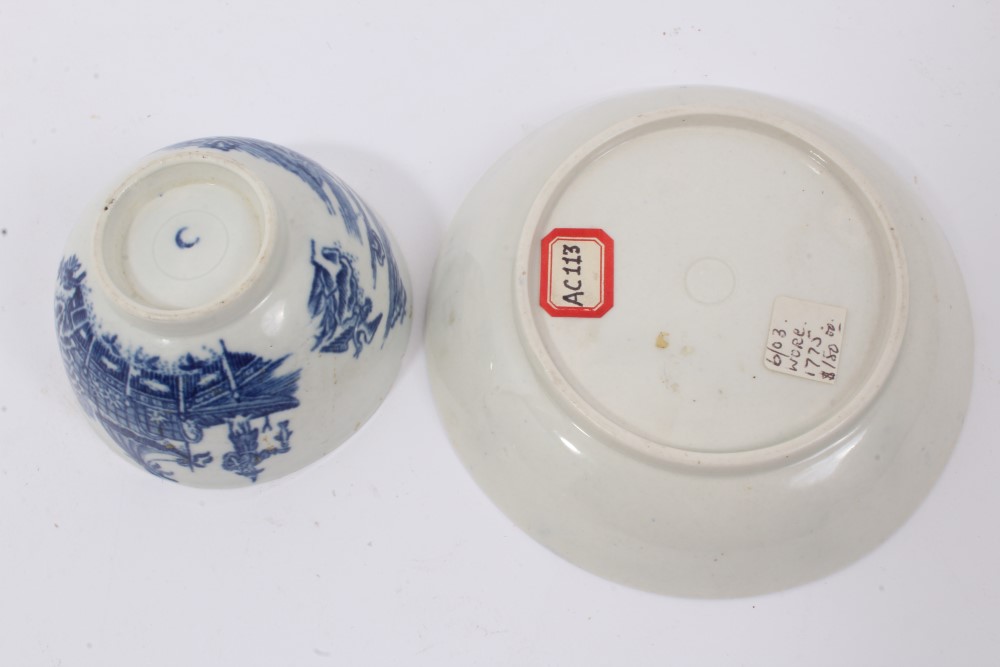 Worcester blue and white Bat pattern tea bowl and saucer, circa 1785 - Image 13 of 13