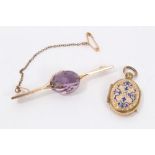 9ct gold amethyst bar brooch and Victorian locket