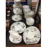 Extensive service of Royal Worcester'Valencia' pattern tablewares