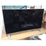 Panasonic 40” flatscreen TV, model number TX-40DX700B